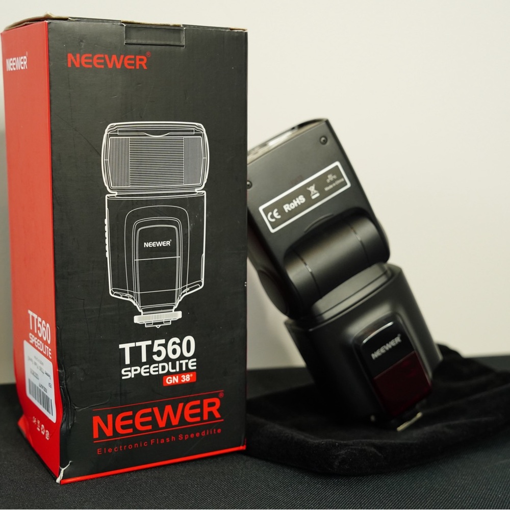 Neewer TT560 Speedlite Flash - Black